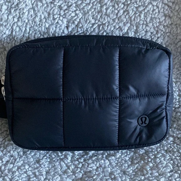LULULEMON quilted puff belt bag NWT - Picture 4 of 14